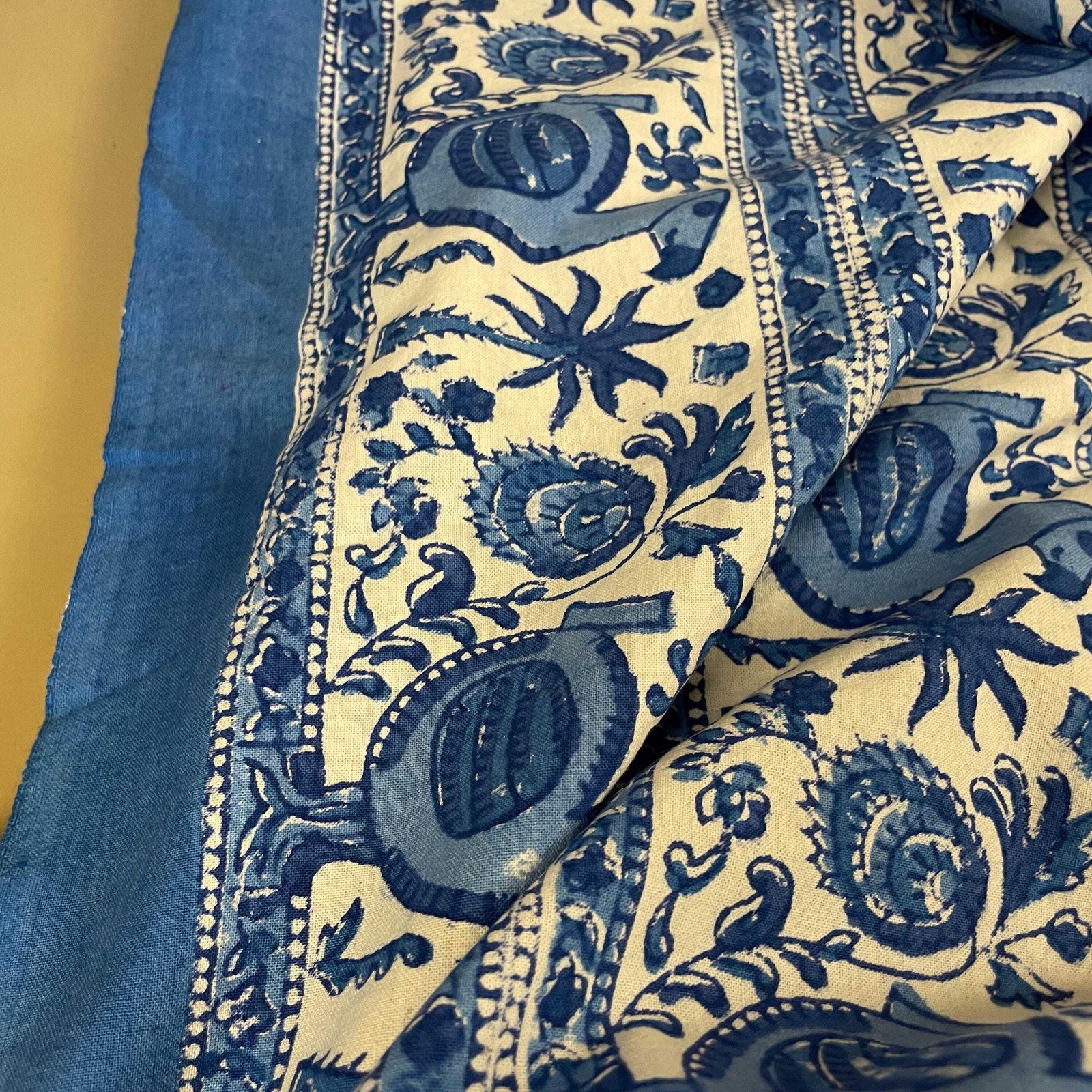 Hand Printed Indian Fabric 262x220cm Dodo Bird Pattern Block Blue White Tapestry Cotton Handmade Craft Dress Making Traditional Cloth India photo vinterior