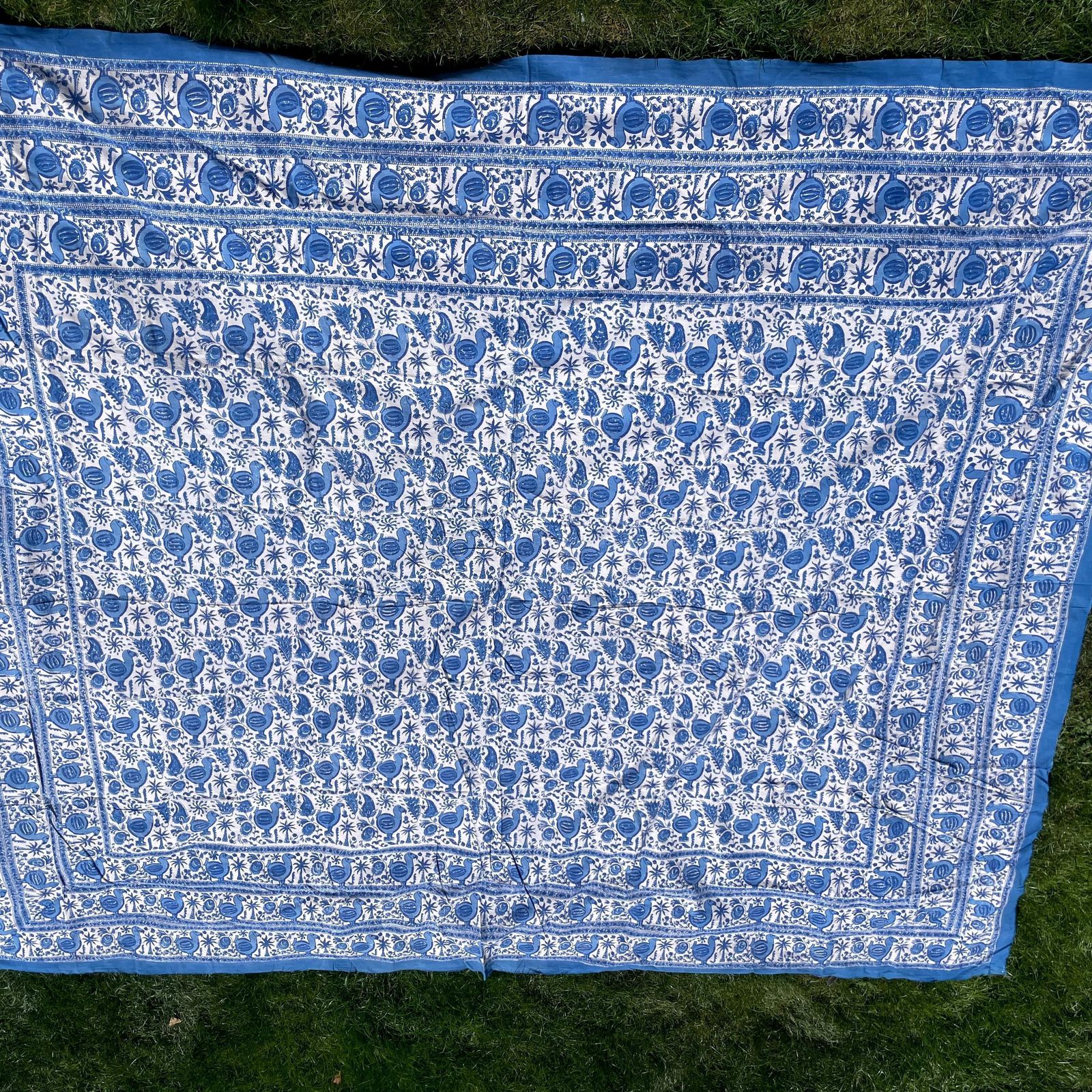 Textiles Hand Printed Indian Fabric 262x220cm Dodo Bird Pattern Block Blue White Tapestry Cotton Handmade Craft Dress Making Traditional Cloth India photo