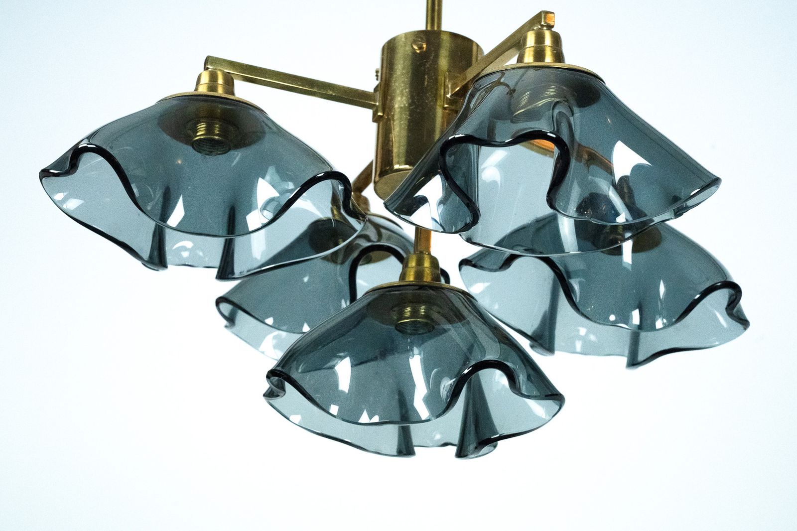 Italian Five Arm Chandelier In Smoked Vistosi Glass And Brass, 1970s photo vinterior