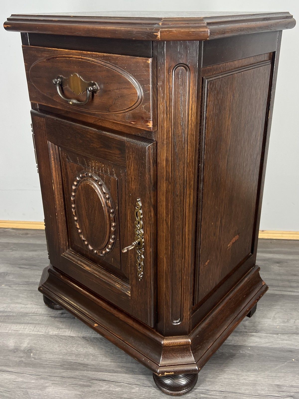 Pair Of  Bedside Tables Vintage French Nightstands Cabinets Carved Door Lot 4295 photo Furniture