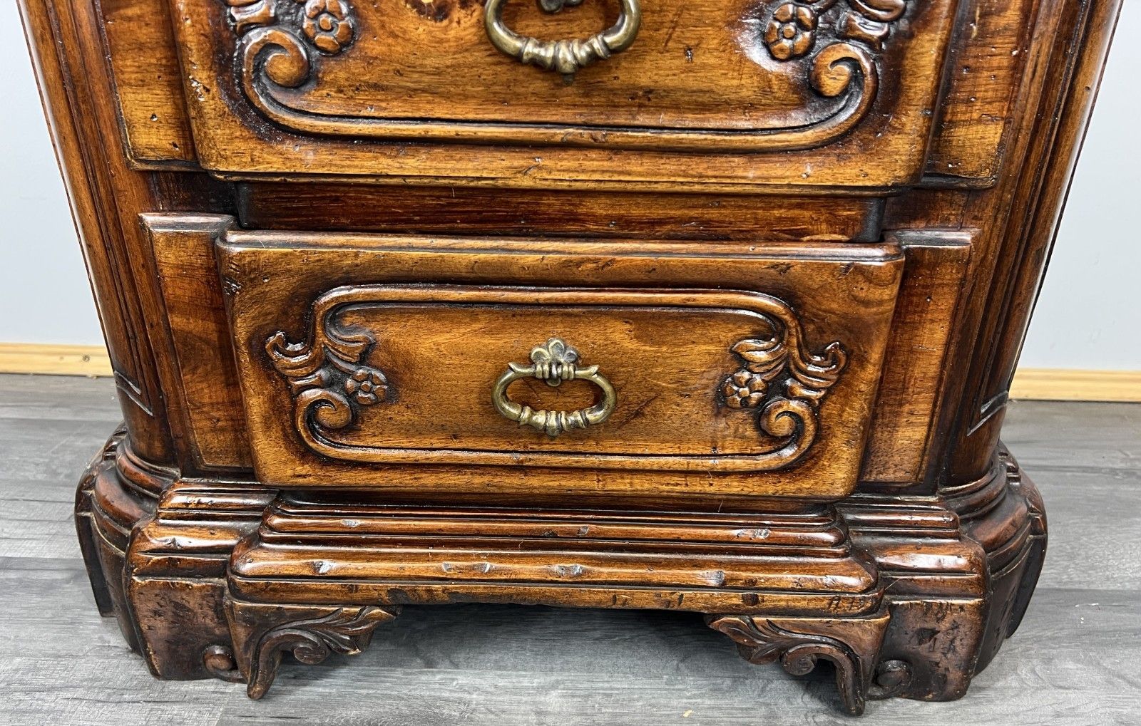 Bedside Tables Vintage French Style Nightstands Cabinets 3 Drawers Lot 4297 photo 299.0