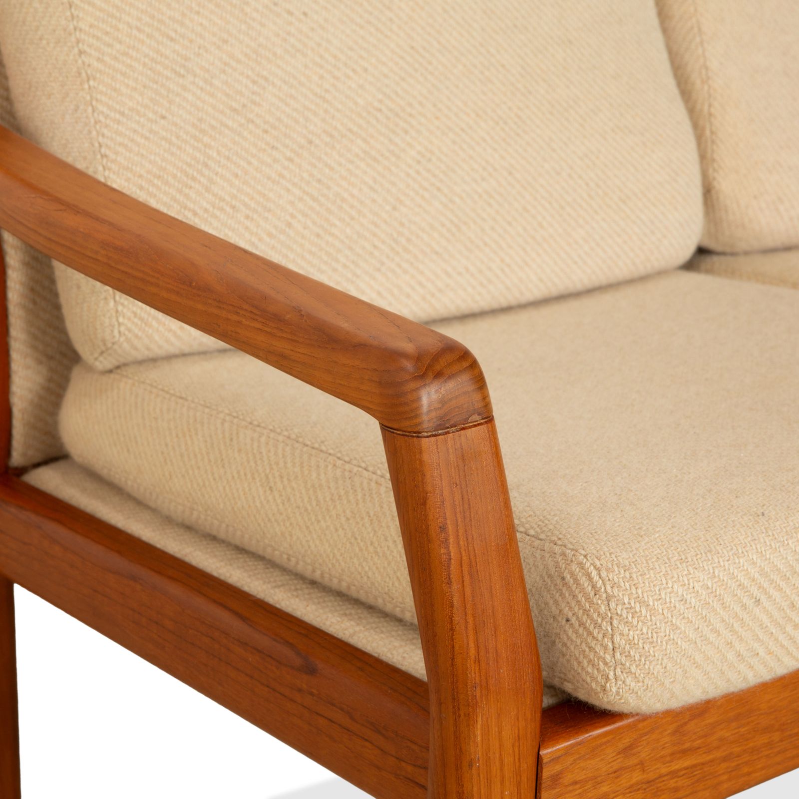 Canapé 2 places Dyrlund en bois et tissu, brun beige, mid-century photo for sale