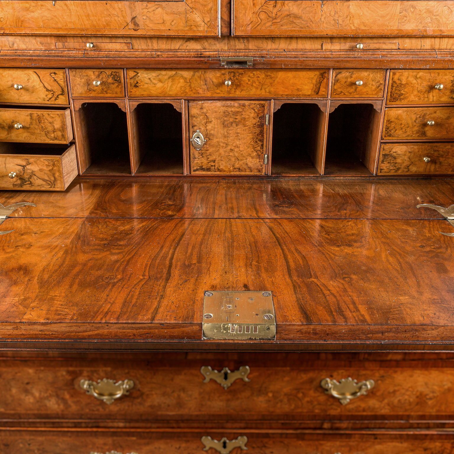 Queen Anne Trumeau Walnut Oak Great Britain XVIII Century photo 42480.0