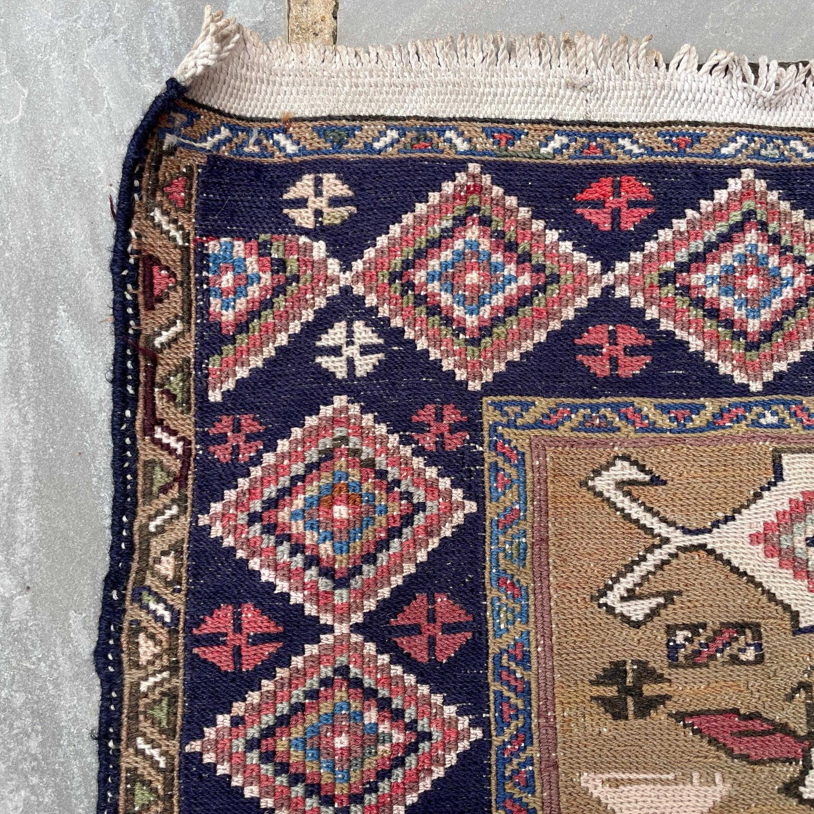 photo buy Vintage Wool Rug Handwoven Thin Weave Geometric Design Rectangle Middle Eastern Carpet Handmade Boho Area Rug Tassels Brown Red