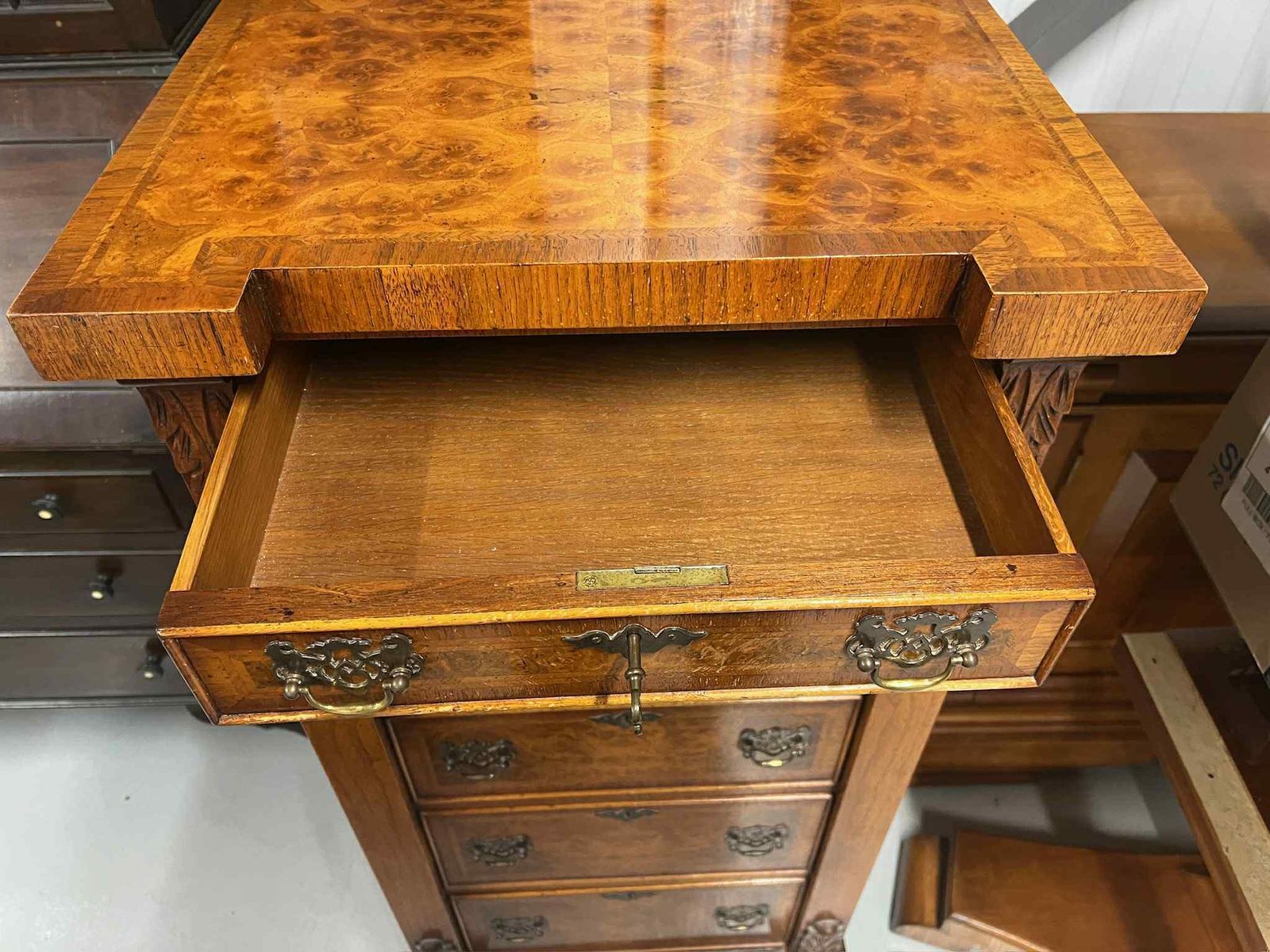 photo vintage Walnut Wellington Style Secretaire Desk