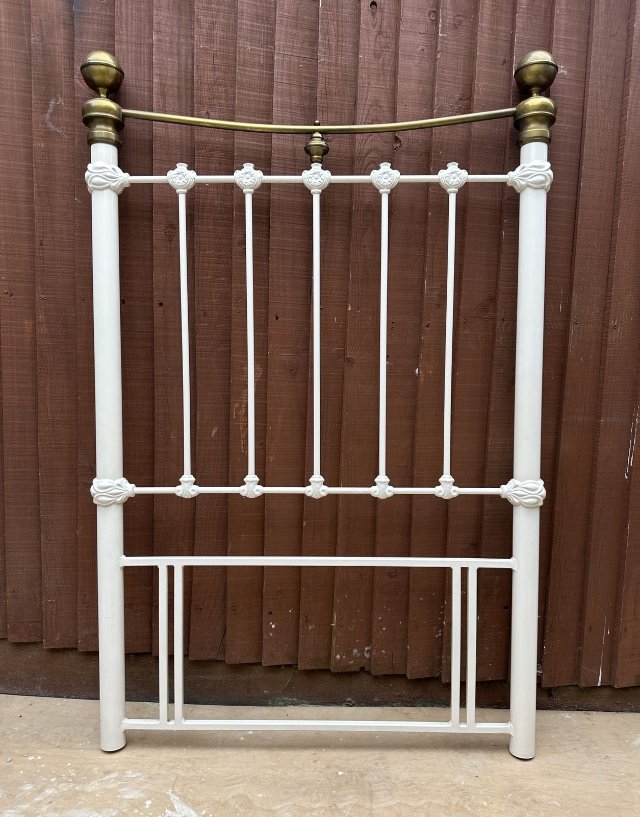 Spectacular Cast Iron & Brass Single Headboard – Great Condition photo Furniture