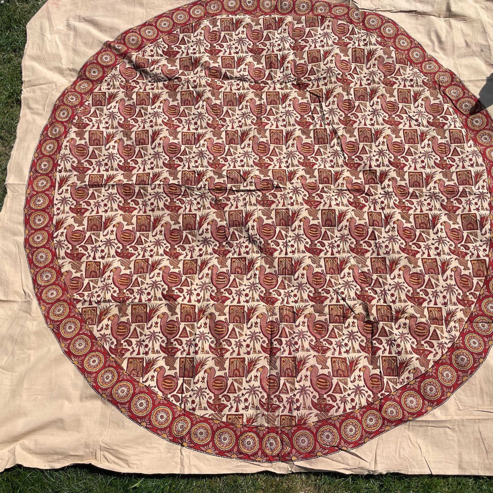 Hand Printed Indian Fabric 167x163cm Dodo Bird Pattern Block Pink Red Tapestry Cotton Handmade Craft Round Making Traditional Cloth India photo vintage