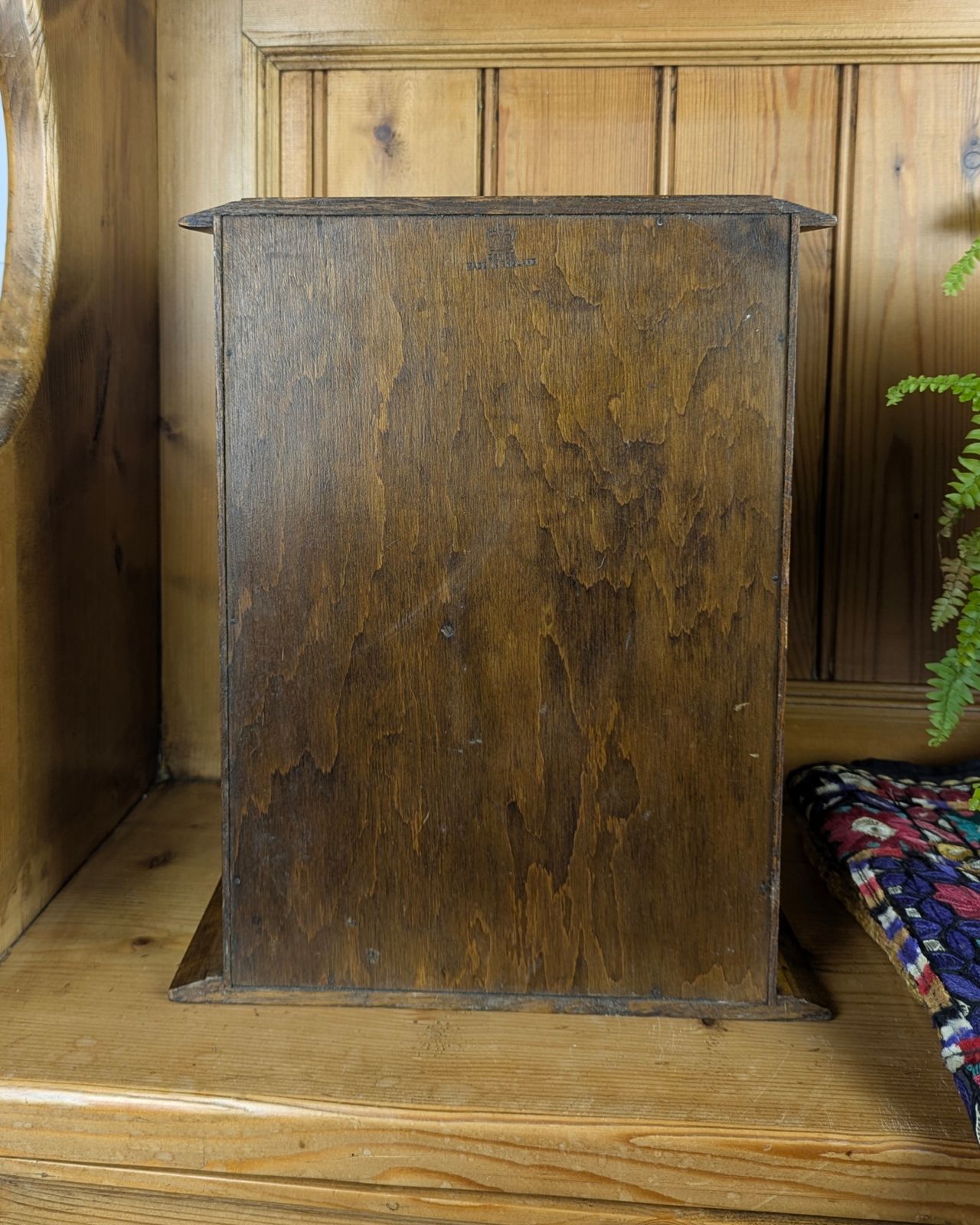 Honey Oak Early 20th Century Tobacco / Pipe Cabinet photo vinterior