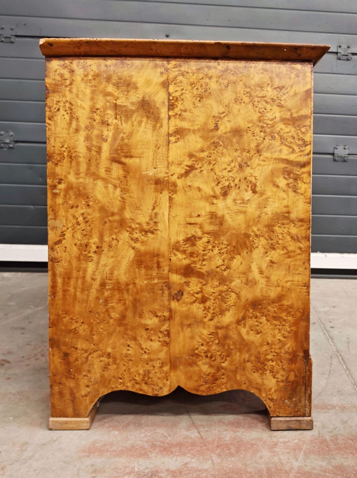 Furniture Antique Biedermeier Chest Of Drawers In Populus Nigra, Austria 1820s photo