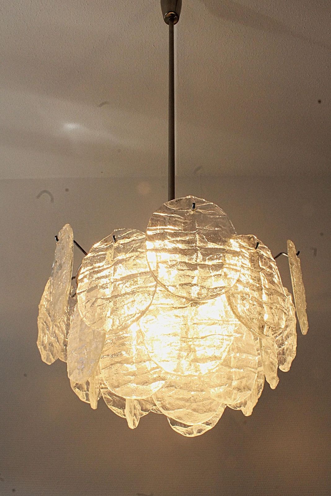 photo furniture Kalmar Big 27 Pc Iceglass 3423 Chandelier By Carlo Nason