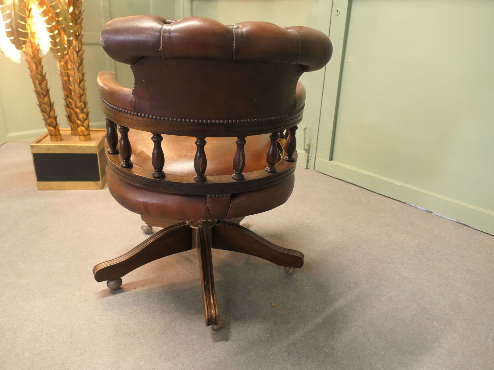 A Leather Hide Swivelling Desk Chair Or Captains Chair photo 1080.0