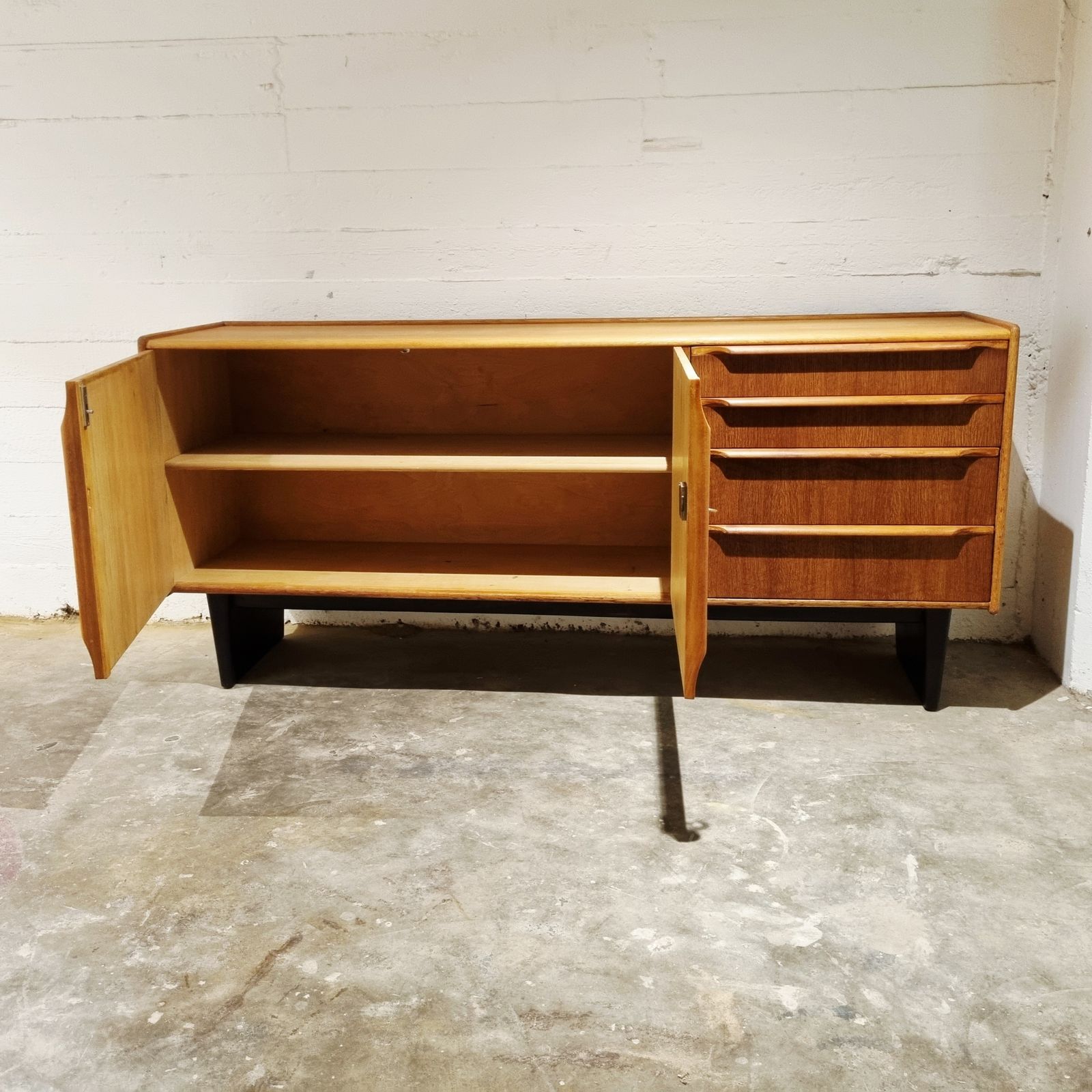 Cees Braakman Sideboard From The ‘Oak’ Series De02, Ums Pastoe 1950s, The Netherlands photo Furniture