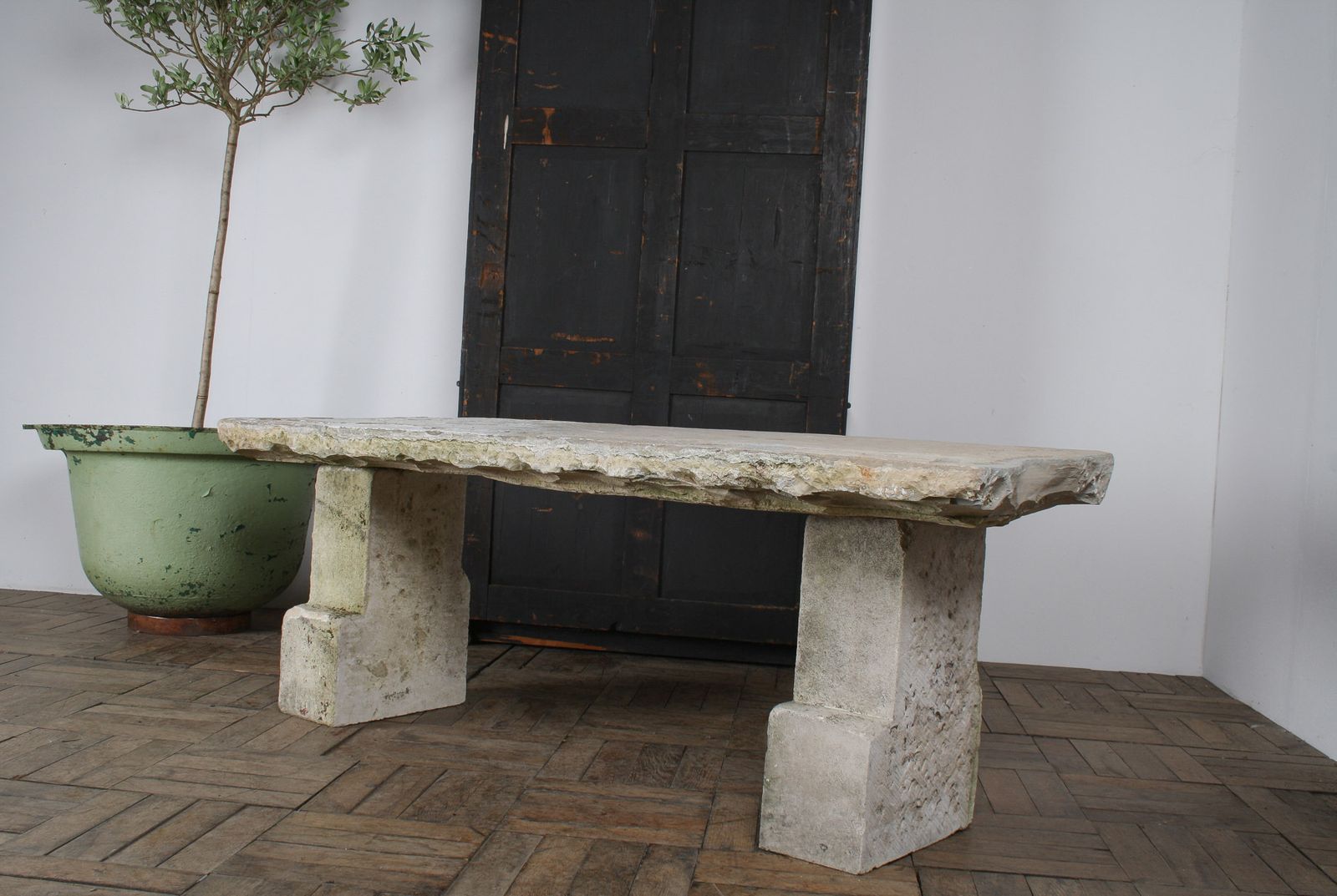 photo vinterior Reclaimed Carved Stone And Portland Limestone Garden Bench Seat