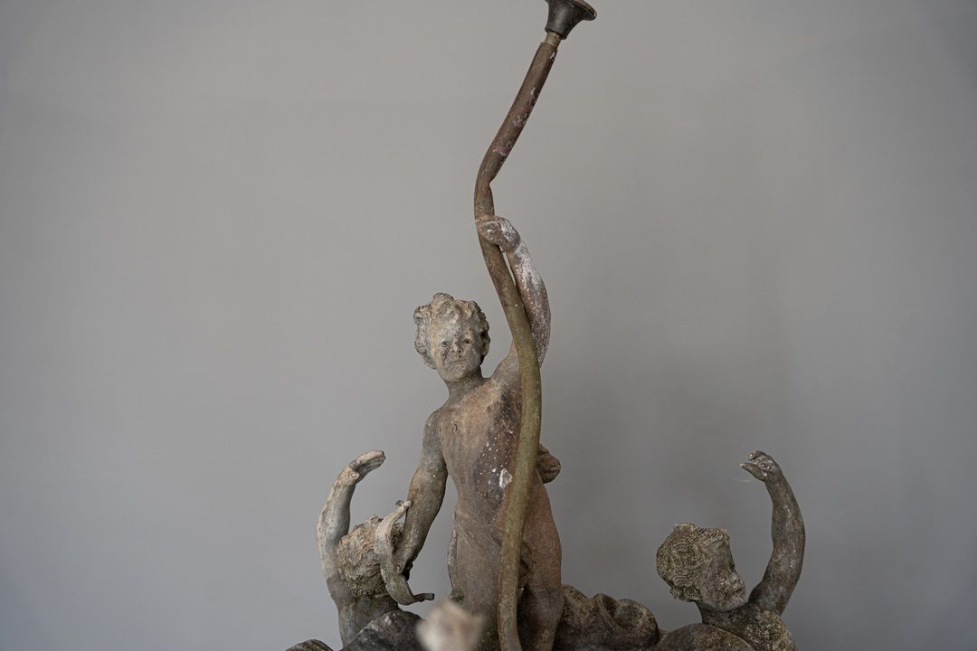 Garden Decor Antique Lead Garden Fountain photo