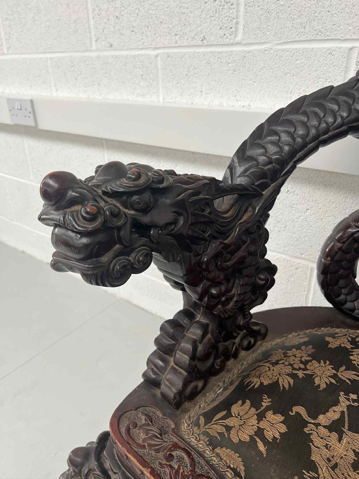 Antique Heavily Carved Dragon Throne photo vinterior