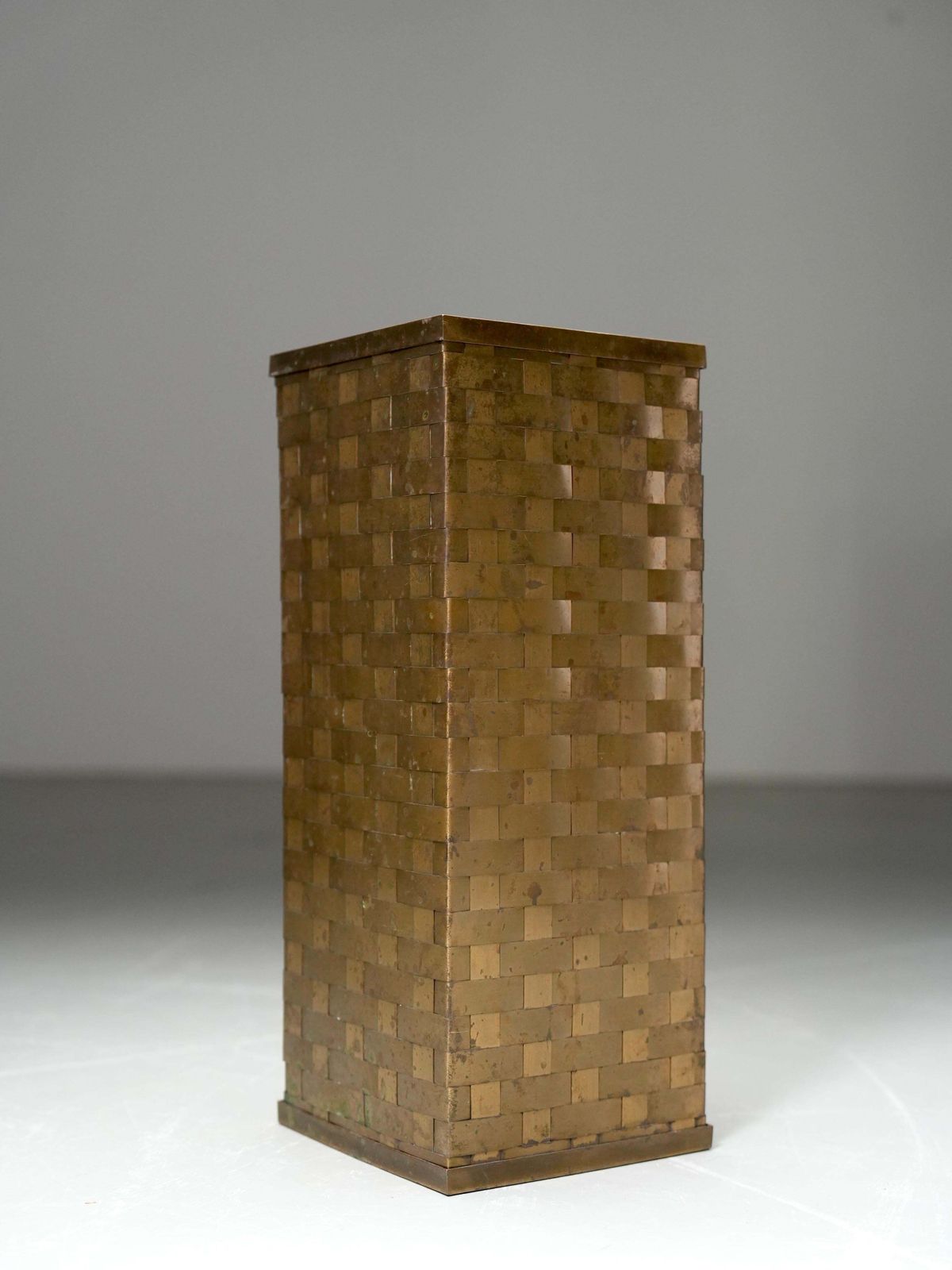 Umbrella Stand In Woven Brass, Italy, 1950's photo 991.0