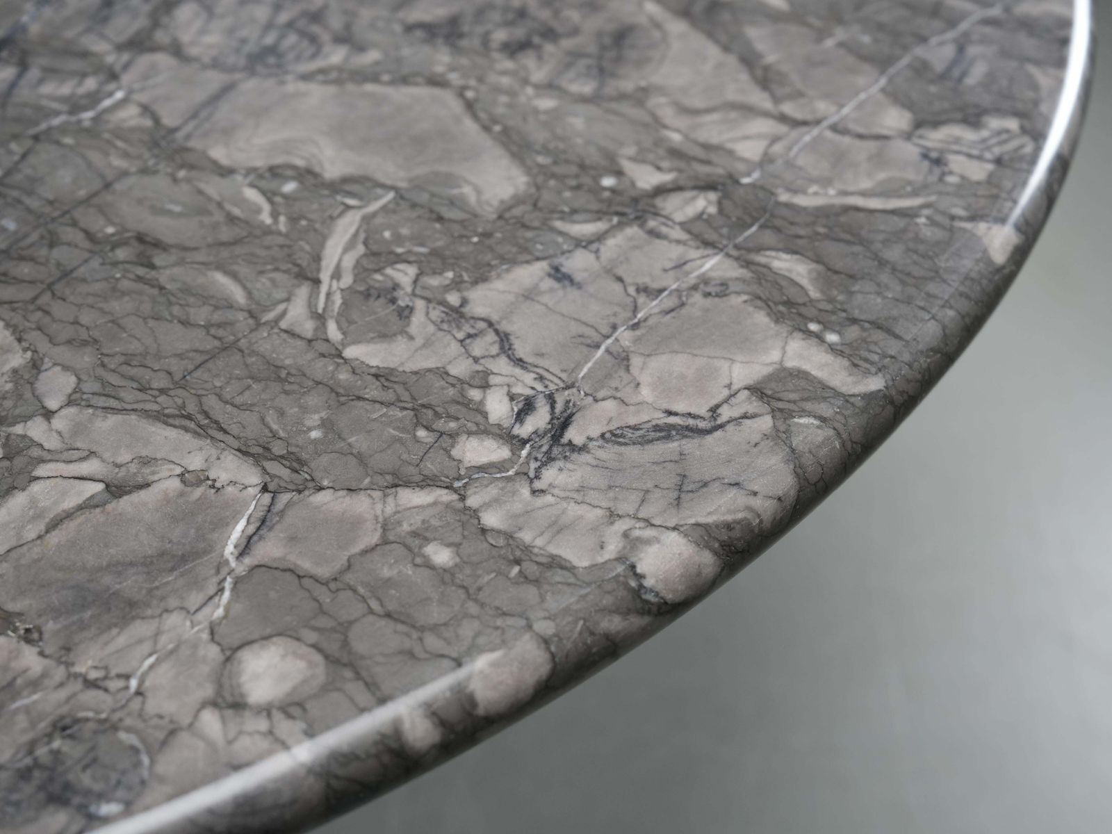 30814.0 A. Mangiarotti M1 Dining Table For Tisettanta Early Production In Marble, 1969 photo