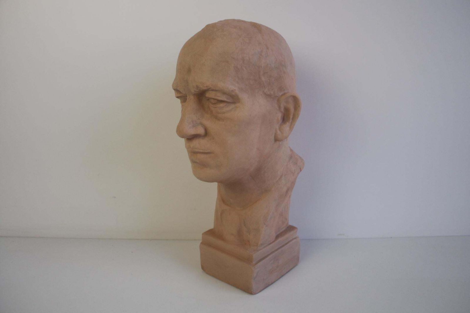 561.0 Bust Of Edvard Beneš, President Of Czechoslovakia, 1946 photo