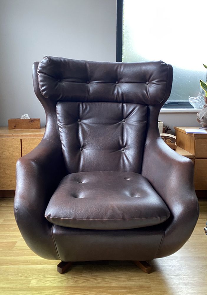 Parker Knoll Statesman Chair Tilt/Swivel Wooden Base, Brown Leather photo 688.0