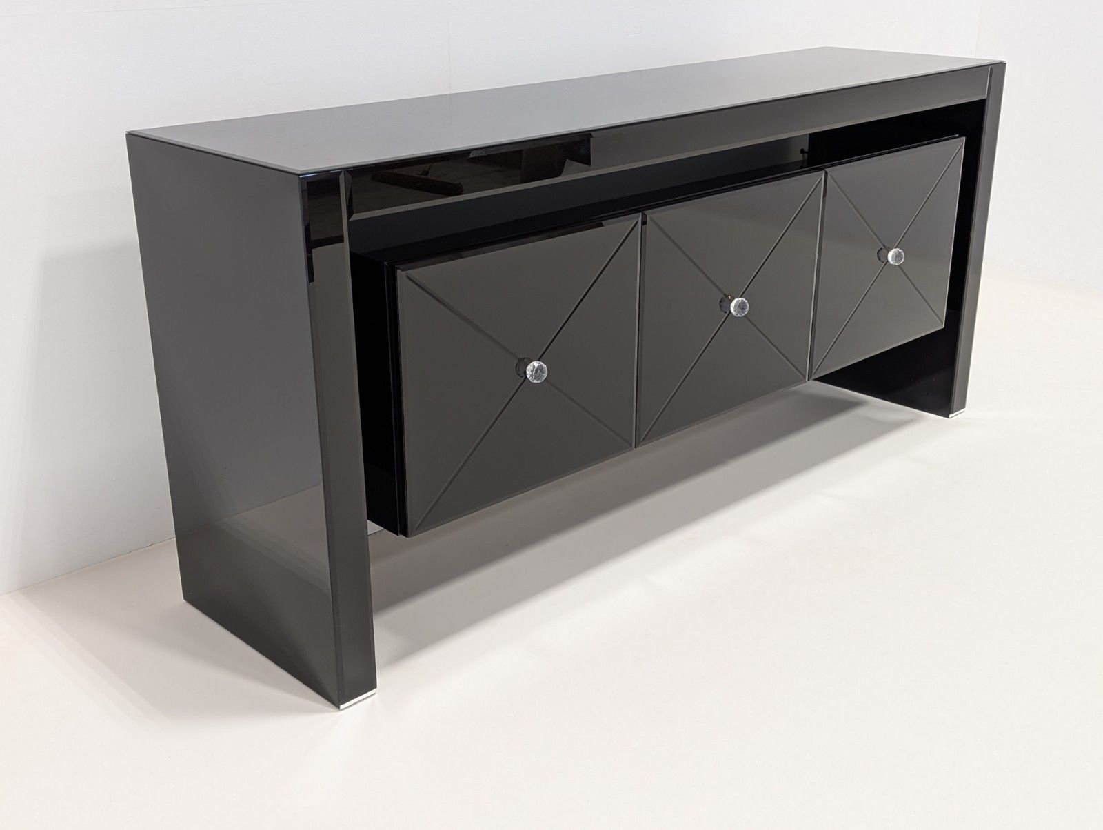 Reflex Angelo Avantgarde Sideboard Excellent Condition Save 60% On The Rrp! photo vintage