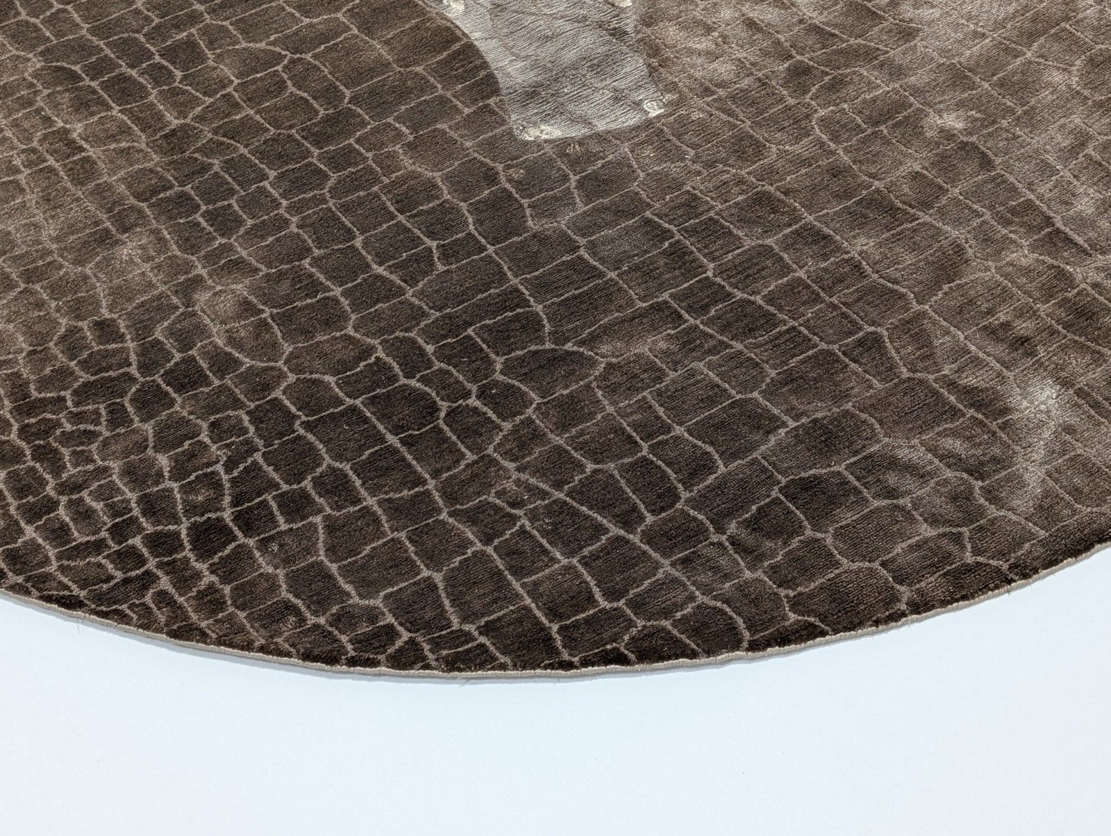 Armani Casa Tutankhamen Circular Rug Good Condition Save 60% On The Rrp! photo buy