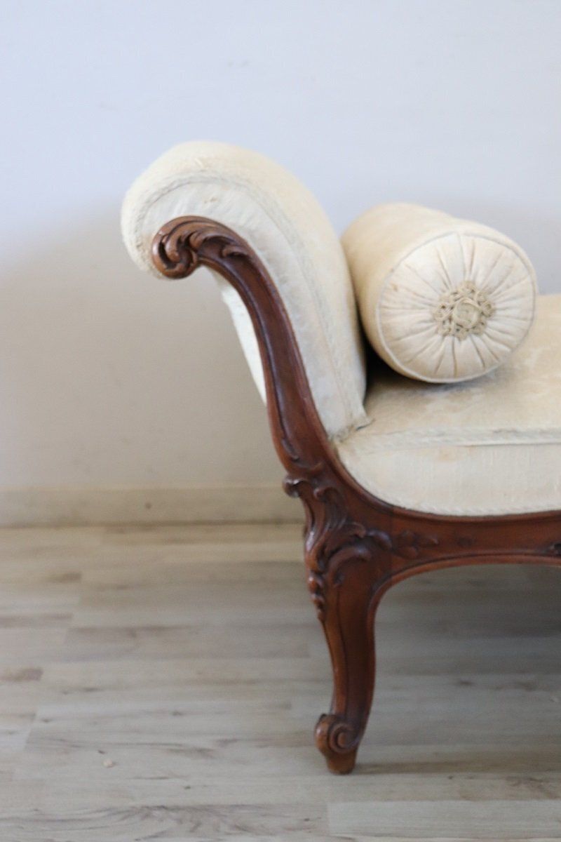 2720.0 Antique Chaise Lounge In Walnut, 1800s photo