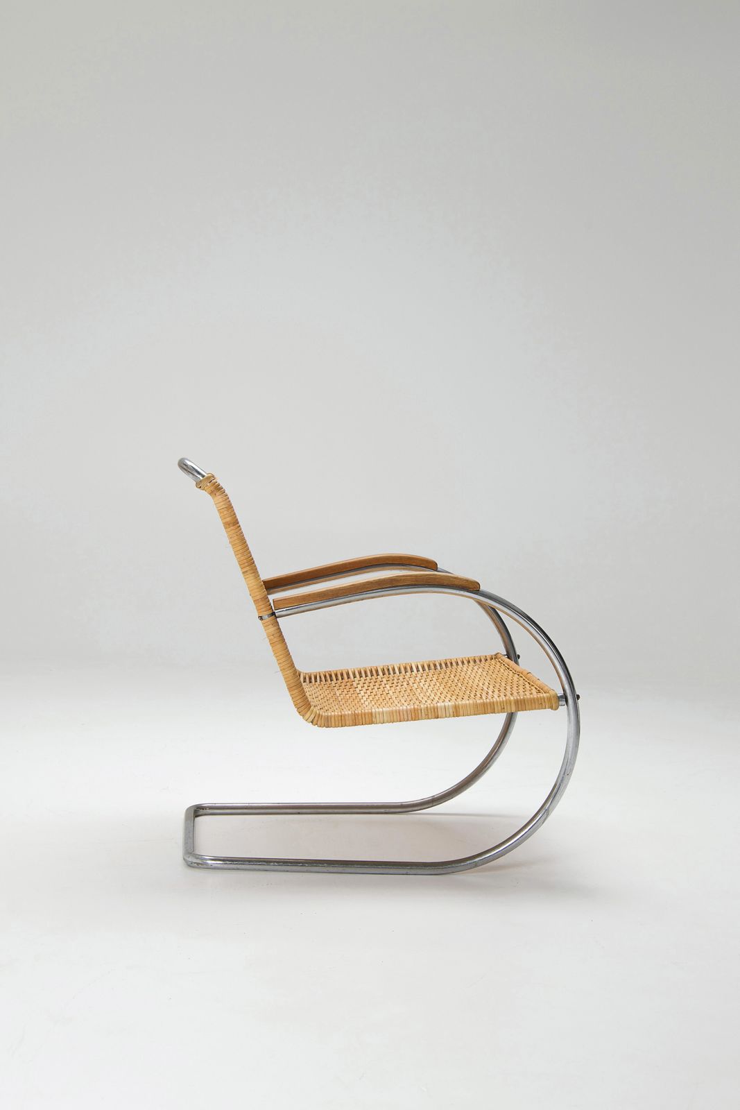 Tubular Cantilever Lounge Chair   Bas Van Pelt