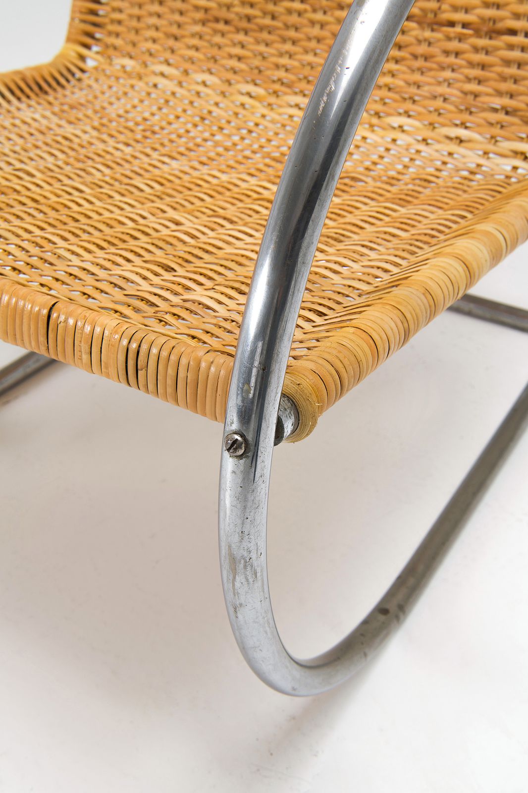 Tubular Cantilever Lounge Chair   Bas Van Pelt photo 1050.0