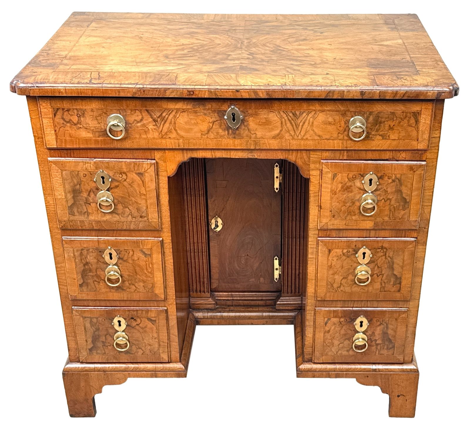 Furniture Exceptional Georgian 18th Century Walnut Kneehole Desk (England, Circa 1720) photo