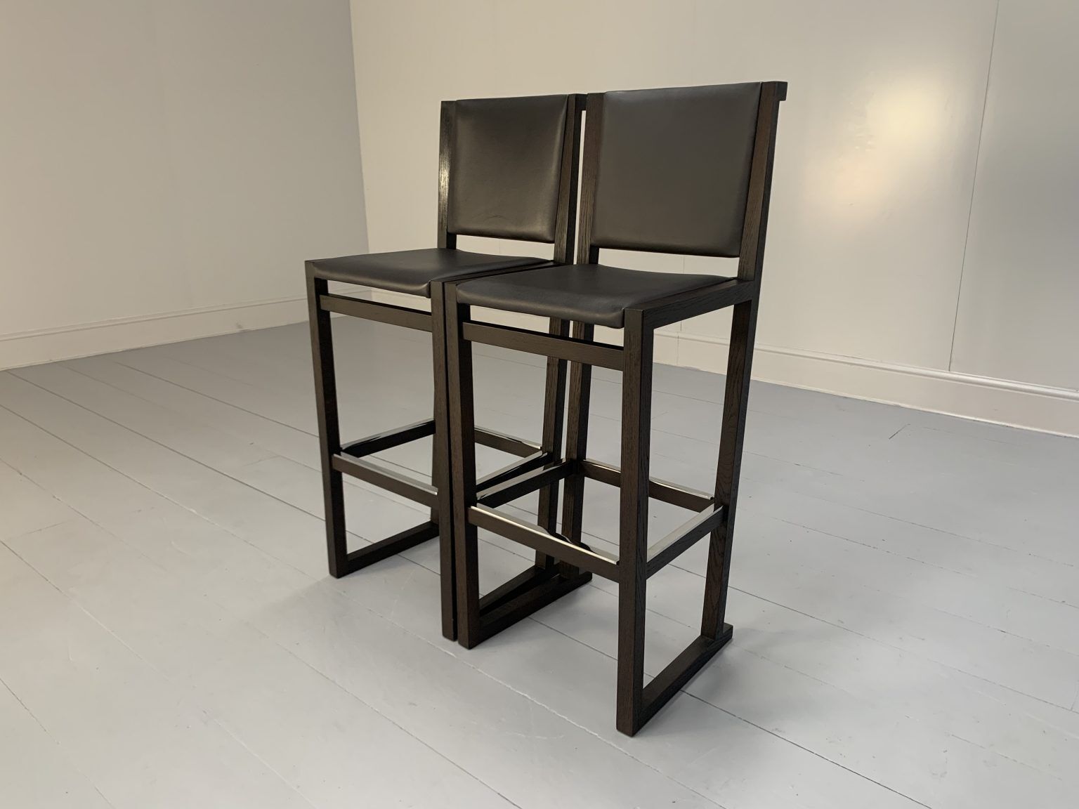 Pair Of B&B Italia “Musa Sm46g” Tall Bar Stool Chairs In Dark Grey Kasia Leather photo 1900.0