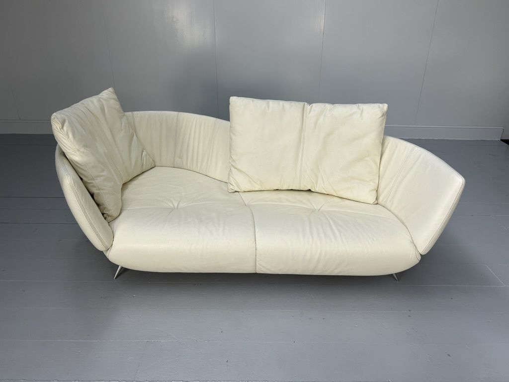 photo vintage De Sede “Ds 102 Shell” 3 Seat Sofa – In Pale Leather