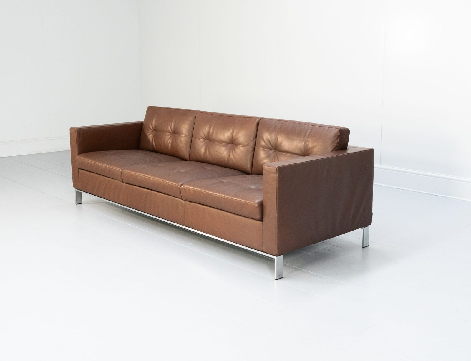 Walter Knoll “Foster 502.30” 3 Seat Sofa – In Dark Brown Leather photo for sale