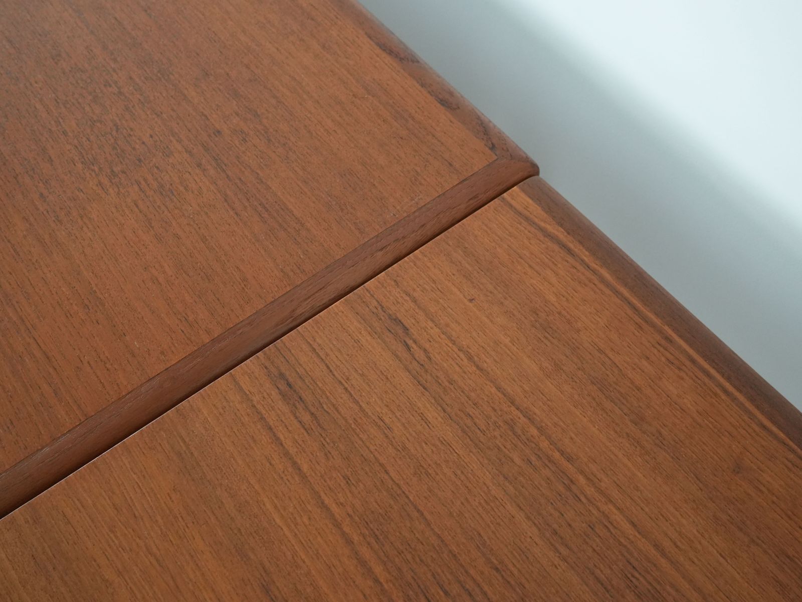 photo vinterior Teakhouten Tafel, Deens Design, Jaren 1970, Productie: Denemarken