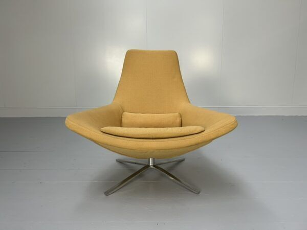 B&B Italia “Metropolitan Me100” Armchair – In Yellow Wool