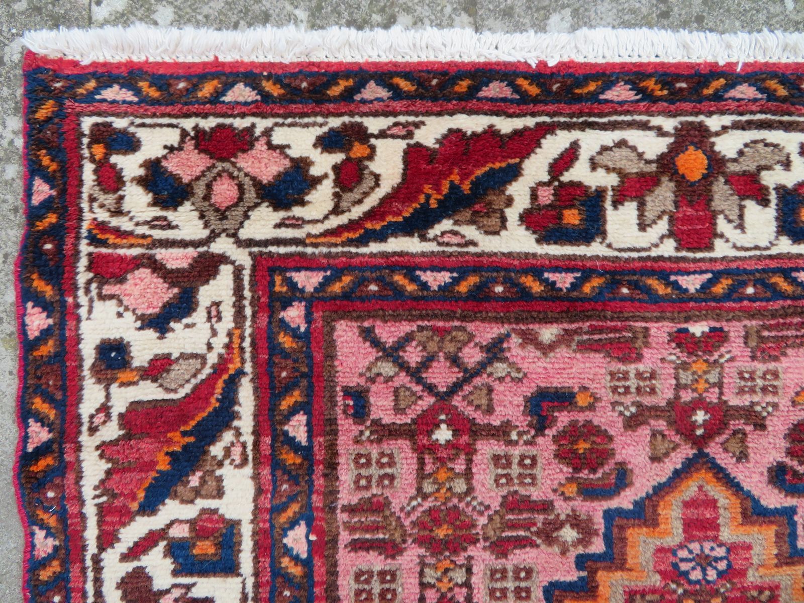 Sanjan Hamadan Rug. 195cm X 97cm. photo vintage