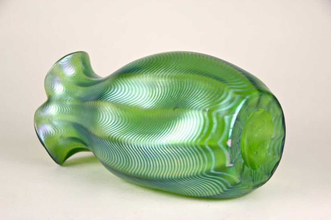 photo for sale 19th Century Art Nouveau Glass Vase By Loetz   Crete Phaenomen, Cz Circa 1898