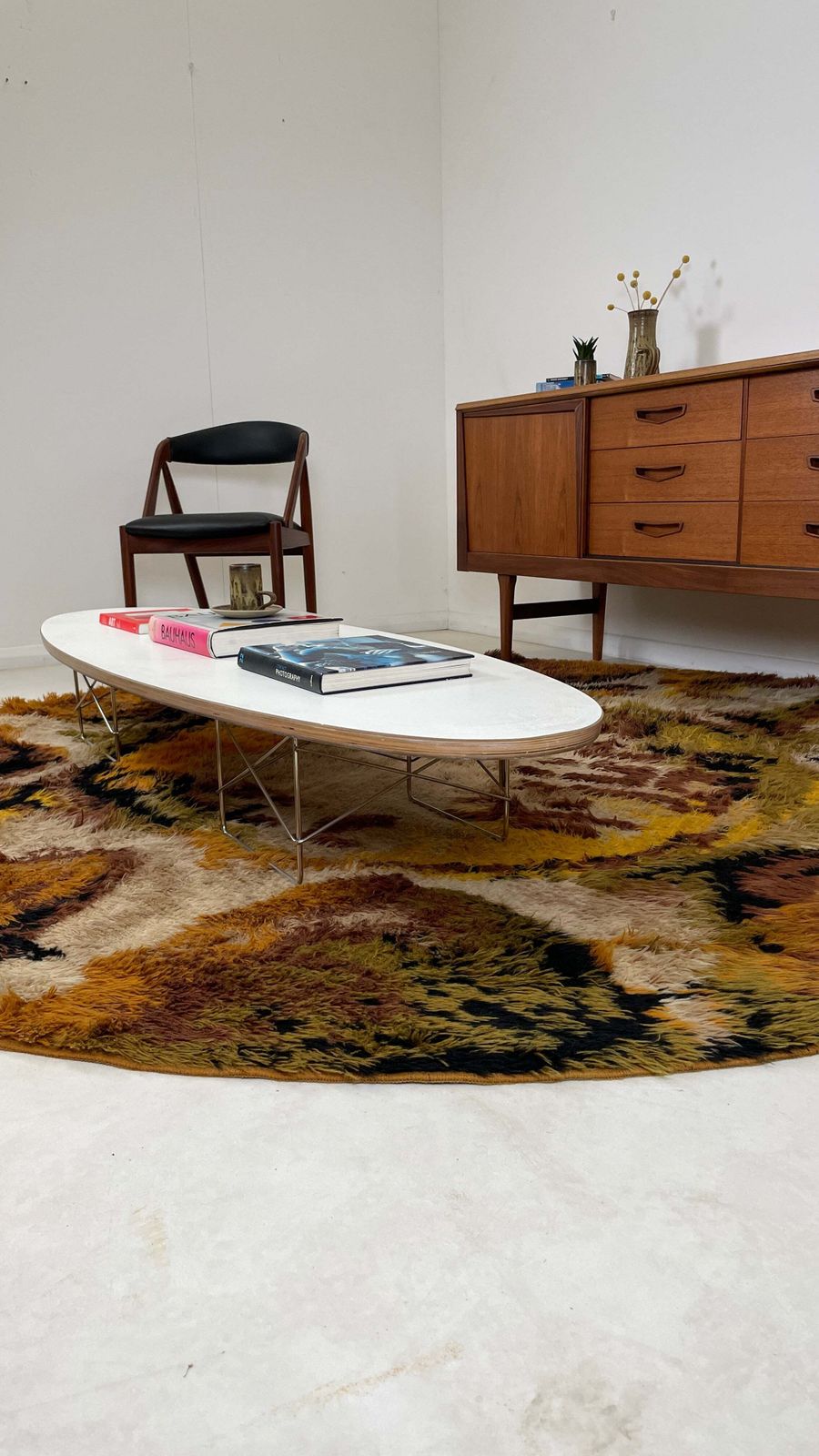 photo furniture 1970s Round Shaggy Rya Rug In Brown Cream Mustard