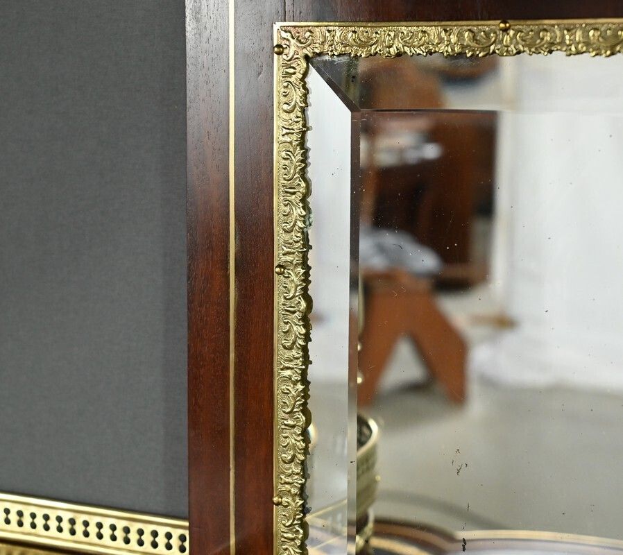 Small Mahogany Lady's Desk, Napoleon III Period – Part 2 Of The 19th Century photo vinterior
