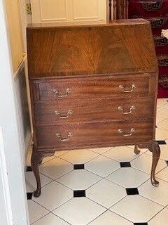 Antique Queen Anne Style, Mahogany Bureau, Waring And Gillow, C1930 photo buy