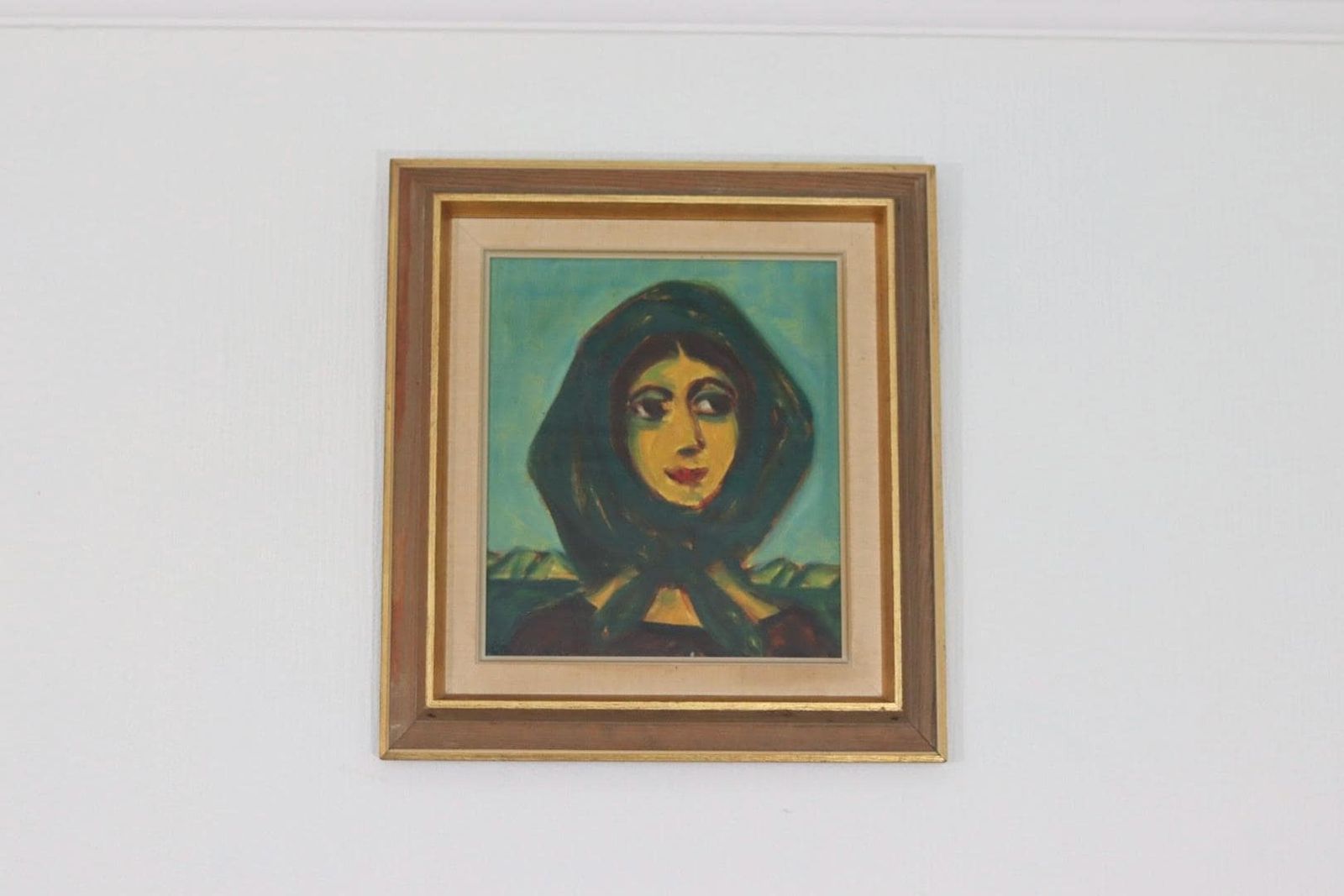 Original Danish Oil On Canvas – “Woman In Scarf” By Erik Larsen (1902–1965) – Vintage & Framed  41 × 45 Cm (16.1" × 17.7") photo 415.0