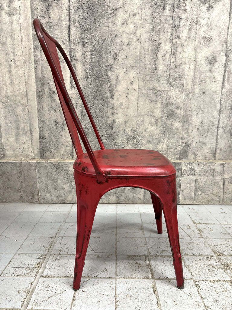 photo furniture Set Of 6 Red 1930's Style Tolix Metal Chairs
