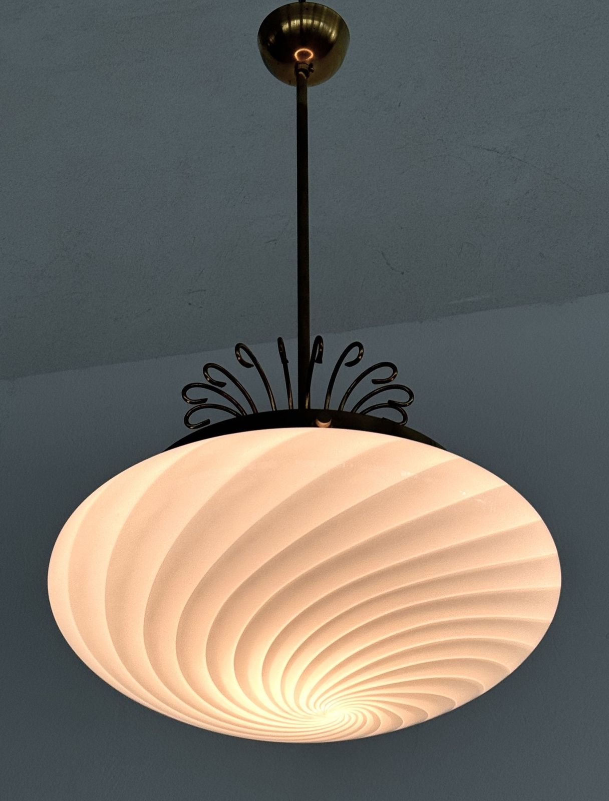 Italian Midcentury Chandelier "Medusa Jellyfish" With Swirl Glass, 1970s photo Lighting