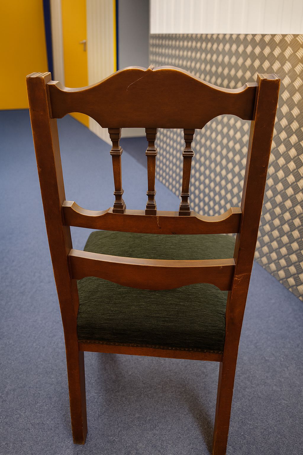 Set Of 4 Dining Chairs + 2 Carvers With Matching Cushions, Early 20th Century photo for sale