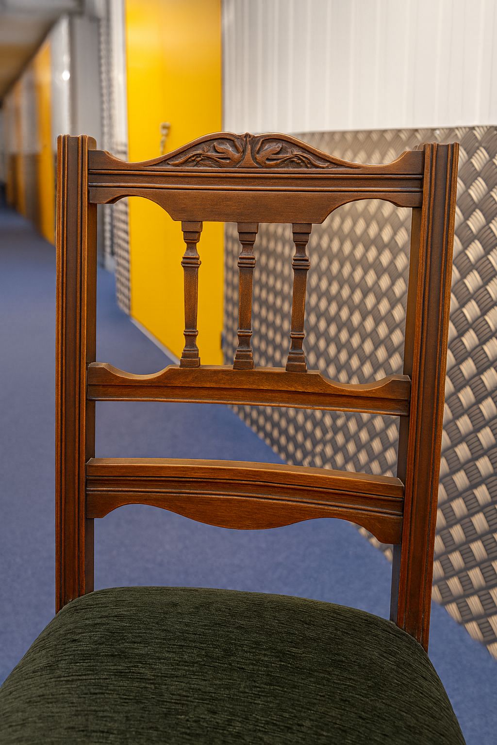 Set Of 4 Dining Chairs + 2 Carvers With Matching Cushions, Early 20th Century photo Furniture
