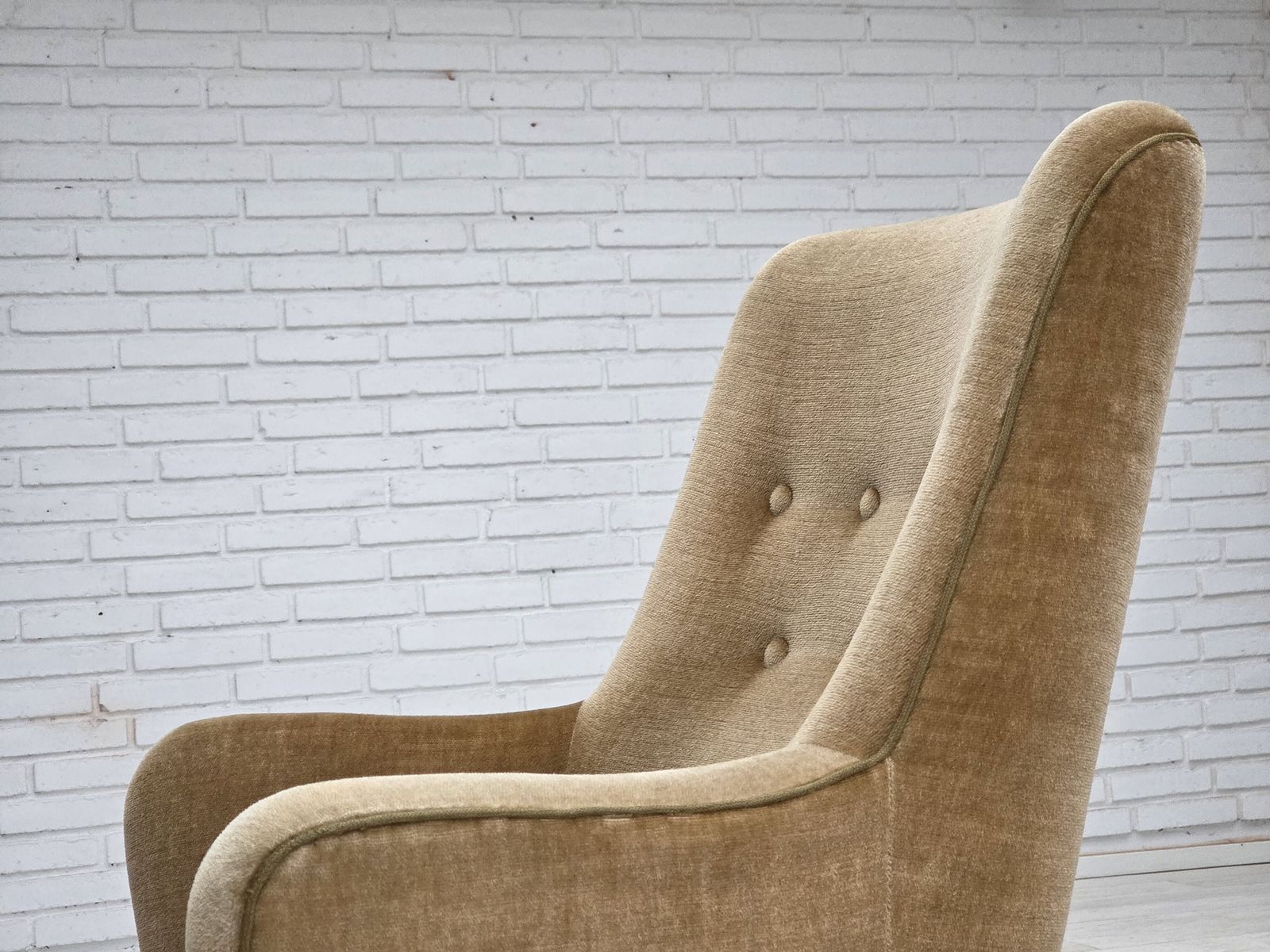 Ca. Jaren 1970, Deense Fauteuil Met Hoge Rug, Lichtgroen Meubelvelours. photo for sale