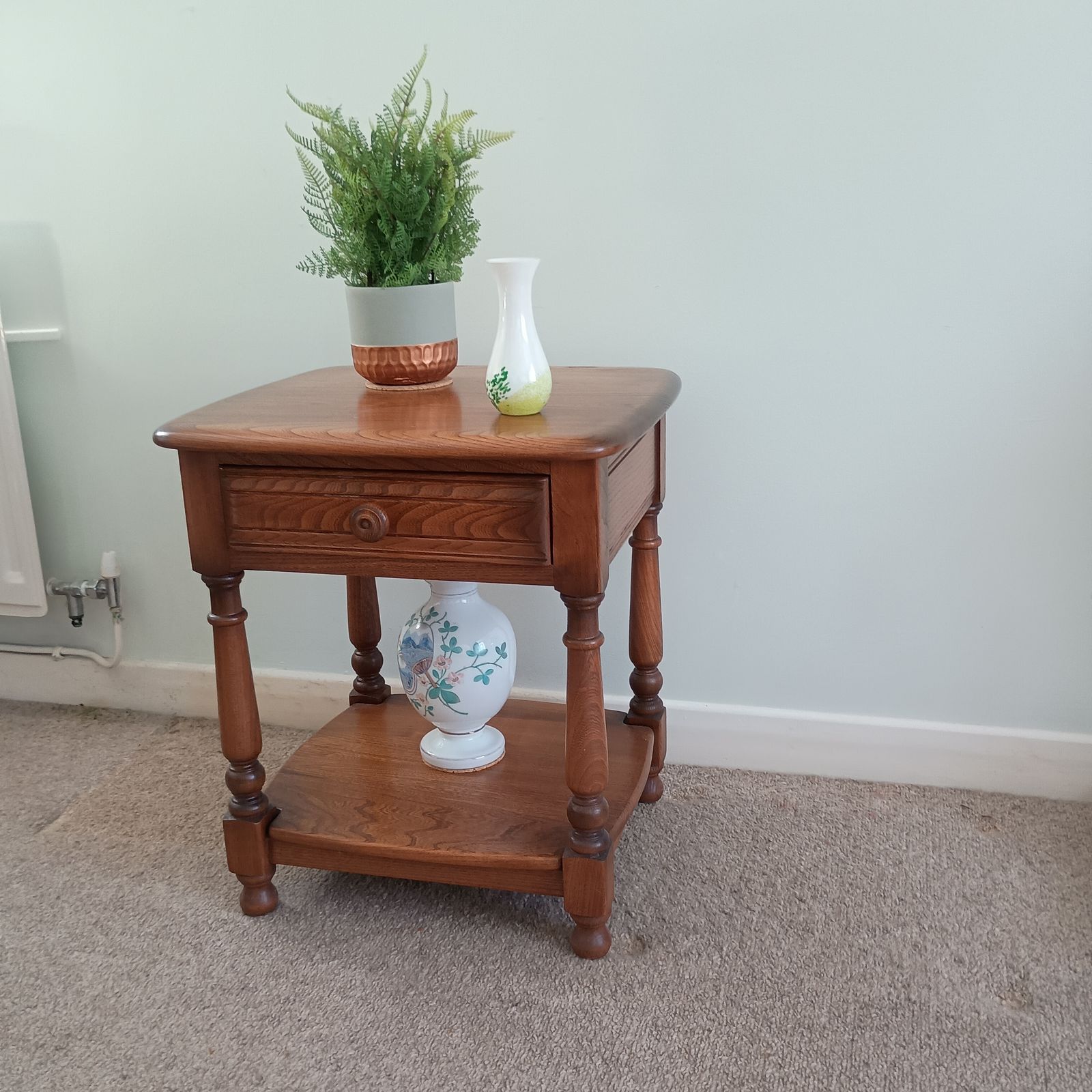 Ercol Old Colonial In Golden Dawn Lamp Or Bedside Table