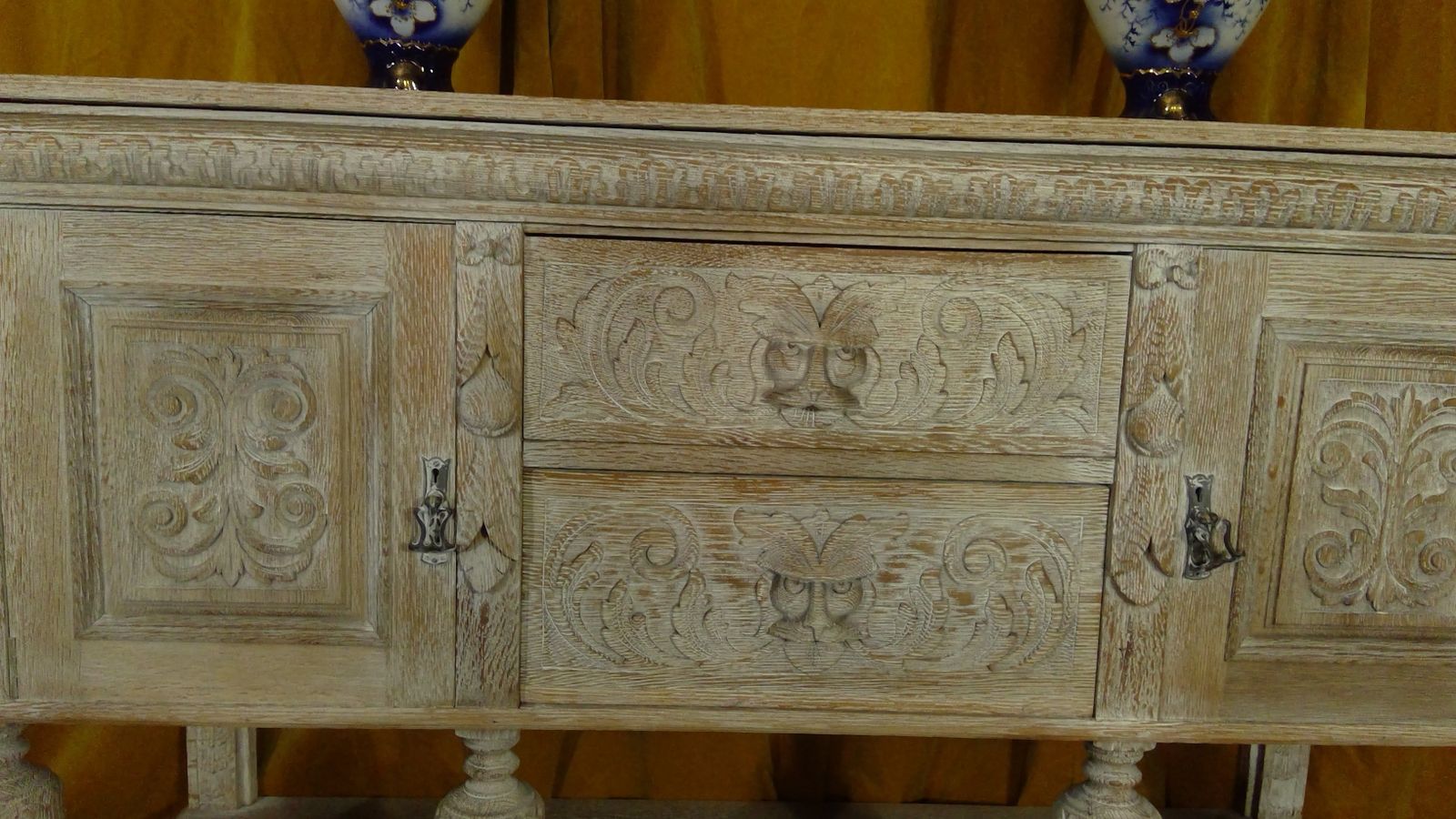 A Finely Carved Oak(cerused) Limed Dresser Base Sideboard photo furniture