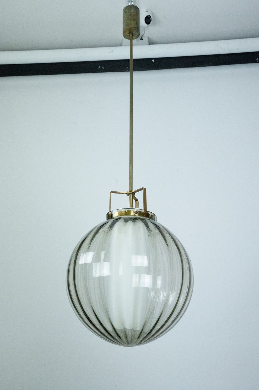 Mid Century Murano Smoked Glass Chandelier With Opaline Diffuser, Italy 1950s