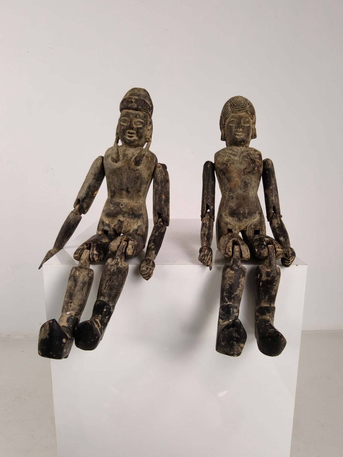 photo vinterior Antique Pair Of Chinese Wooden Fertility Dolls – Boy & Girl Figures