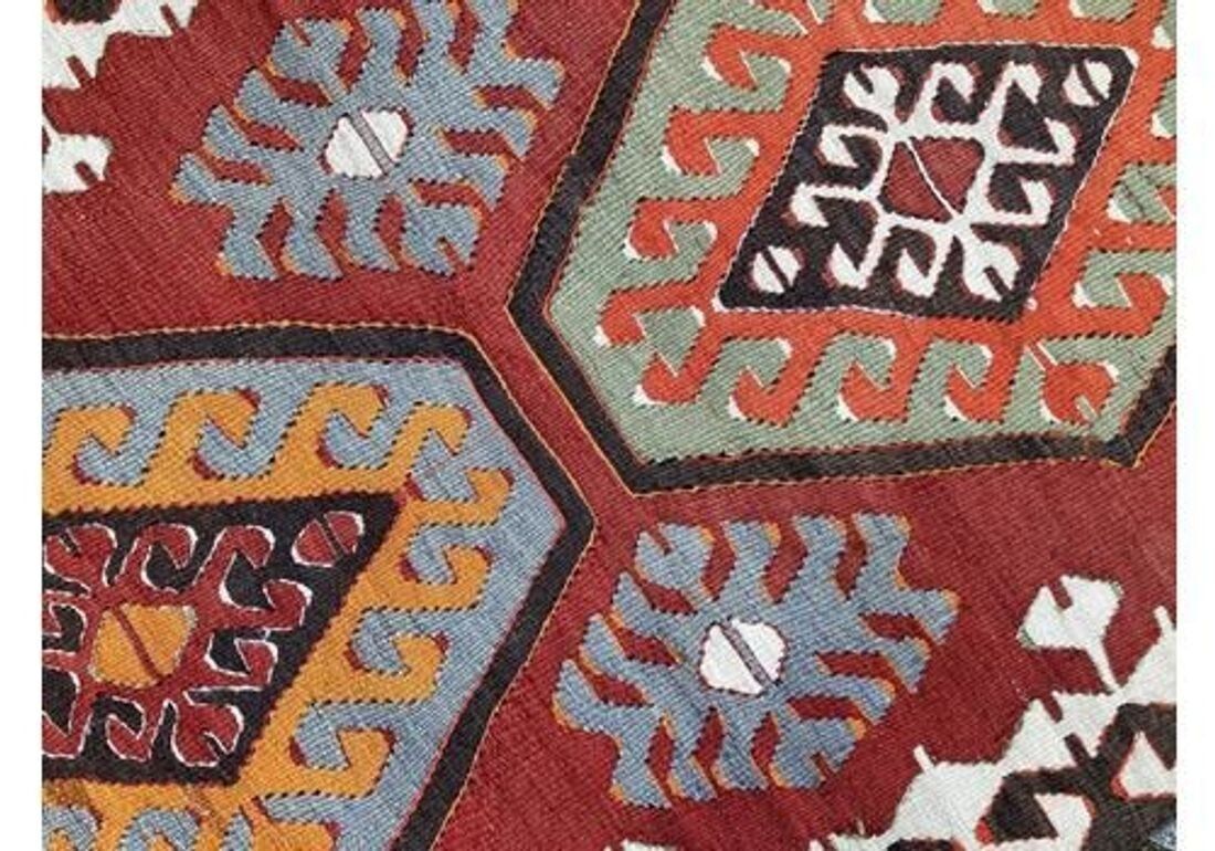 Vintage Anatolian Kilim 1.30m X 0.86m photo vinterior